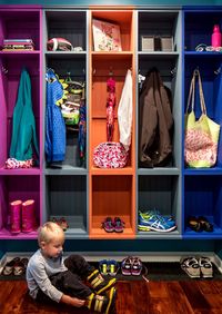 Детская цветная гардеробная комната Керчь